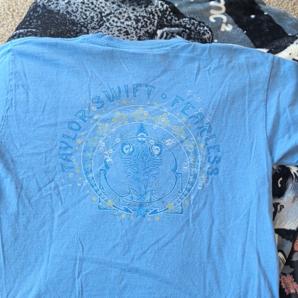 RARE Taylor Swift Fearless Tour Shirt 2009 - Picture 3 of 4